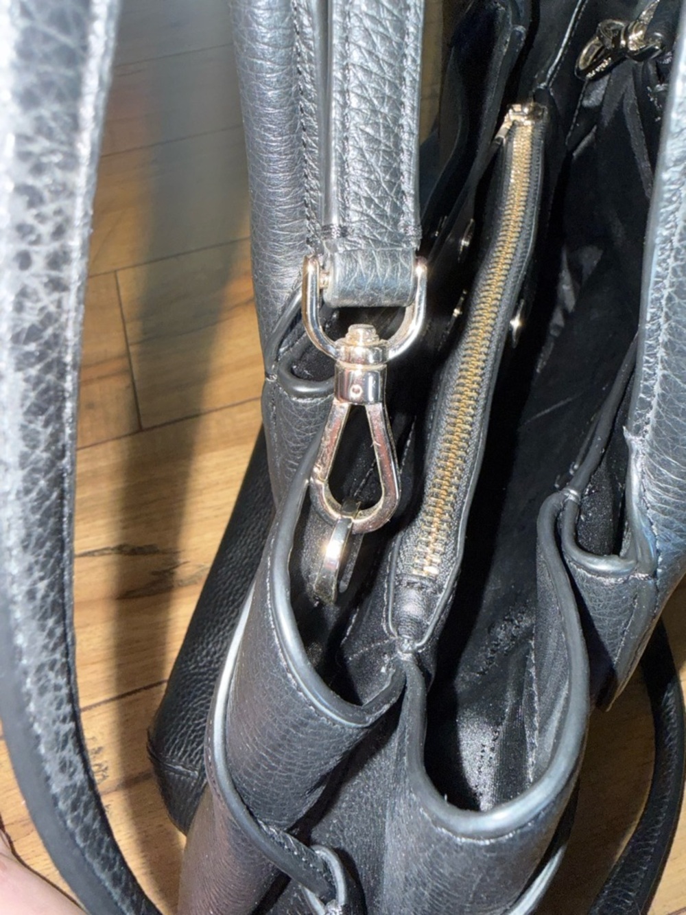 Dumpling Large Satchel Bag - Picture 10 of 12